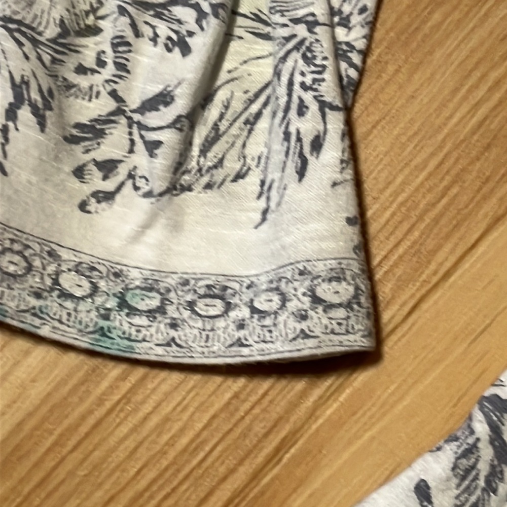 Lucky Brand long Sleeve Floral Tee, size XS - Picture 4 of 5